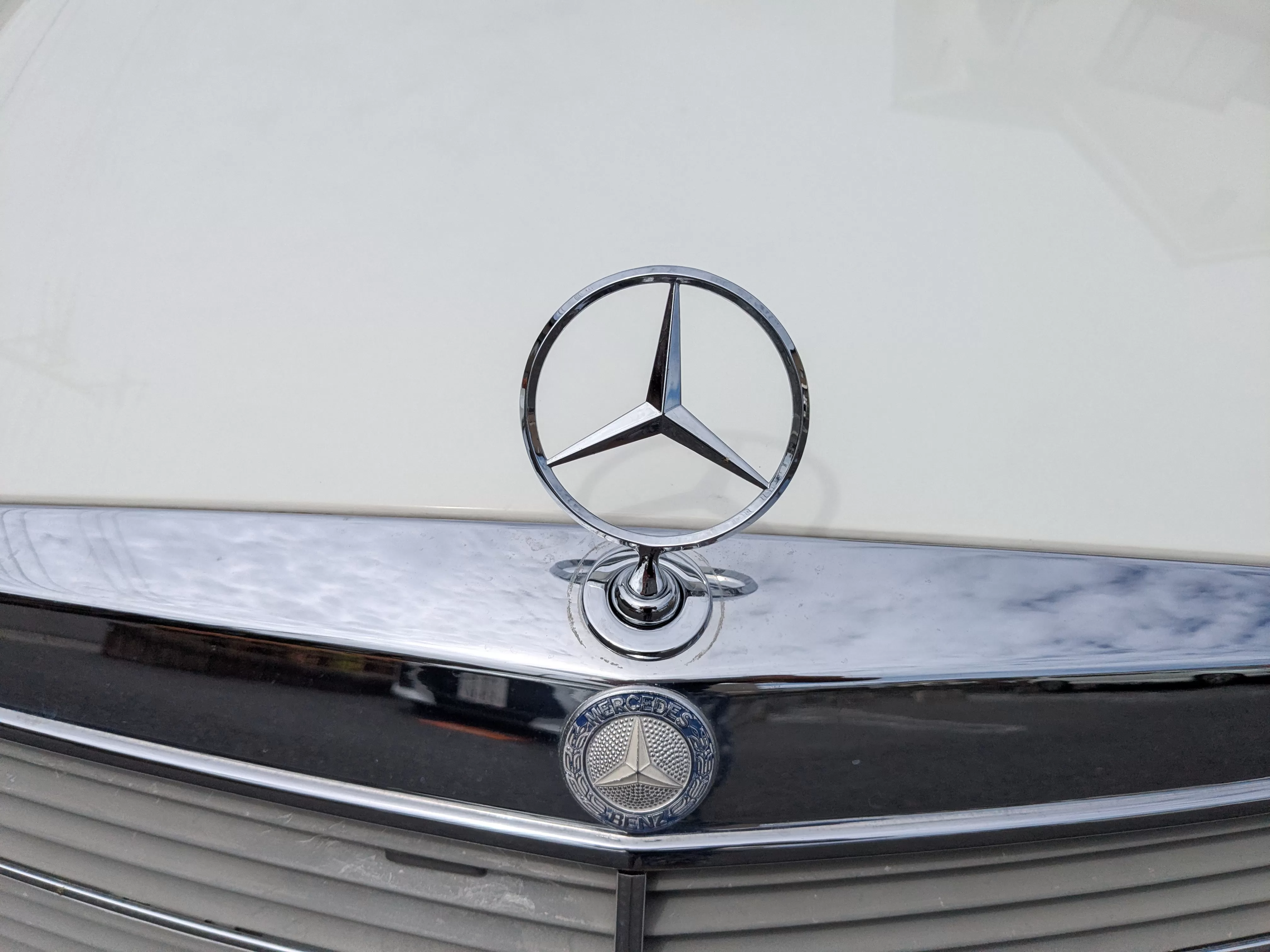 Qwenは“見える”が“分かっていない” ─ Visionモデルの落とし穴と、危険な知識補完【Qwen 3-VL 実験レポート】